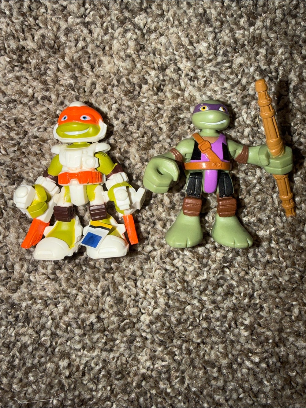 Teenage Mutant Ninja Turtles Action Figures space rescue Michelangelo Donatello